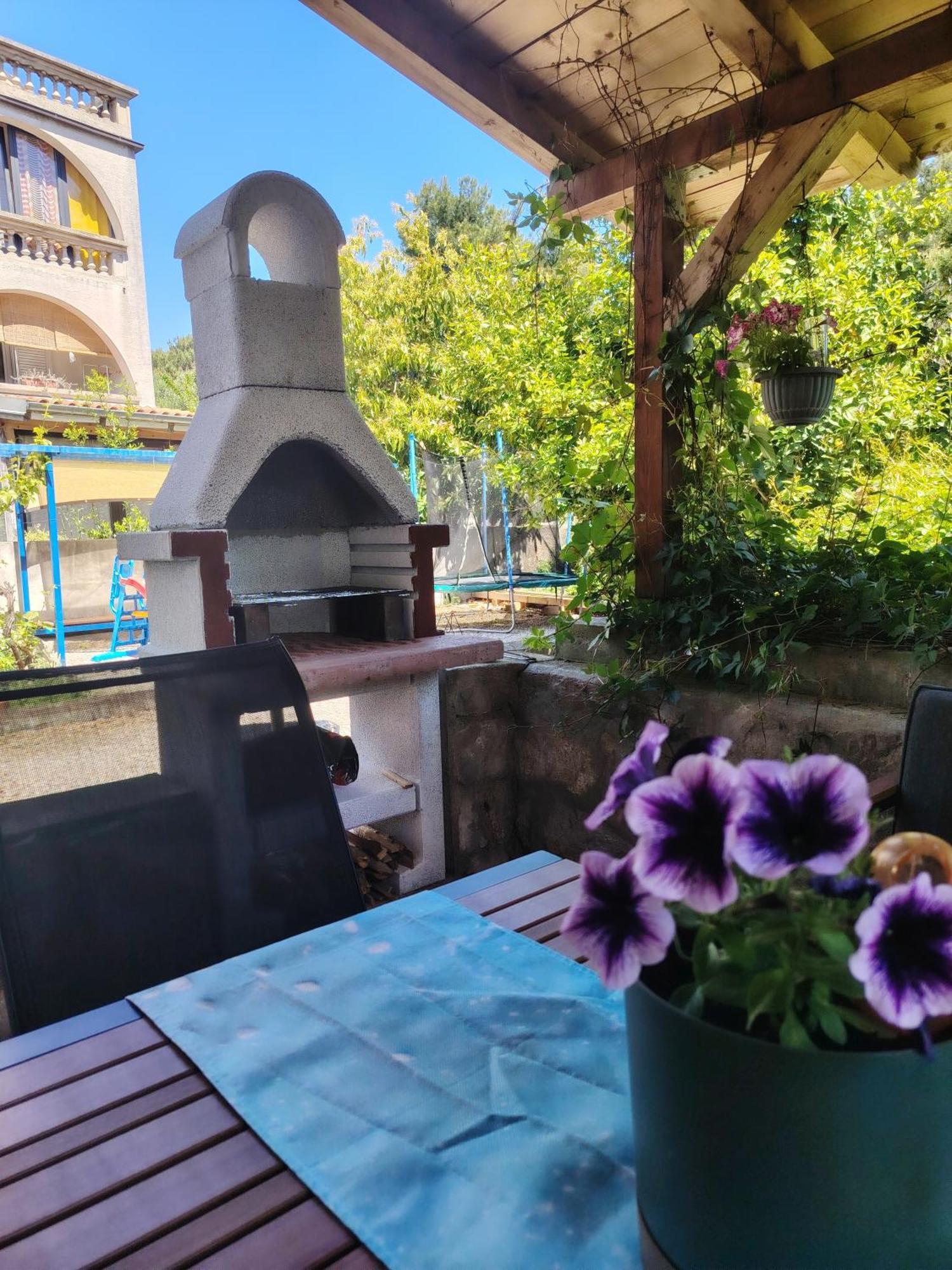 Apartman Hric -50M Od Plaze- Mali Losinj Ngoại thất bức ảnh