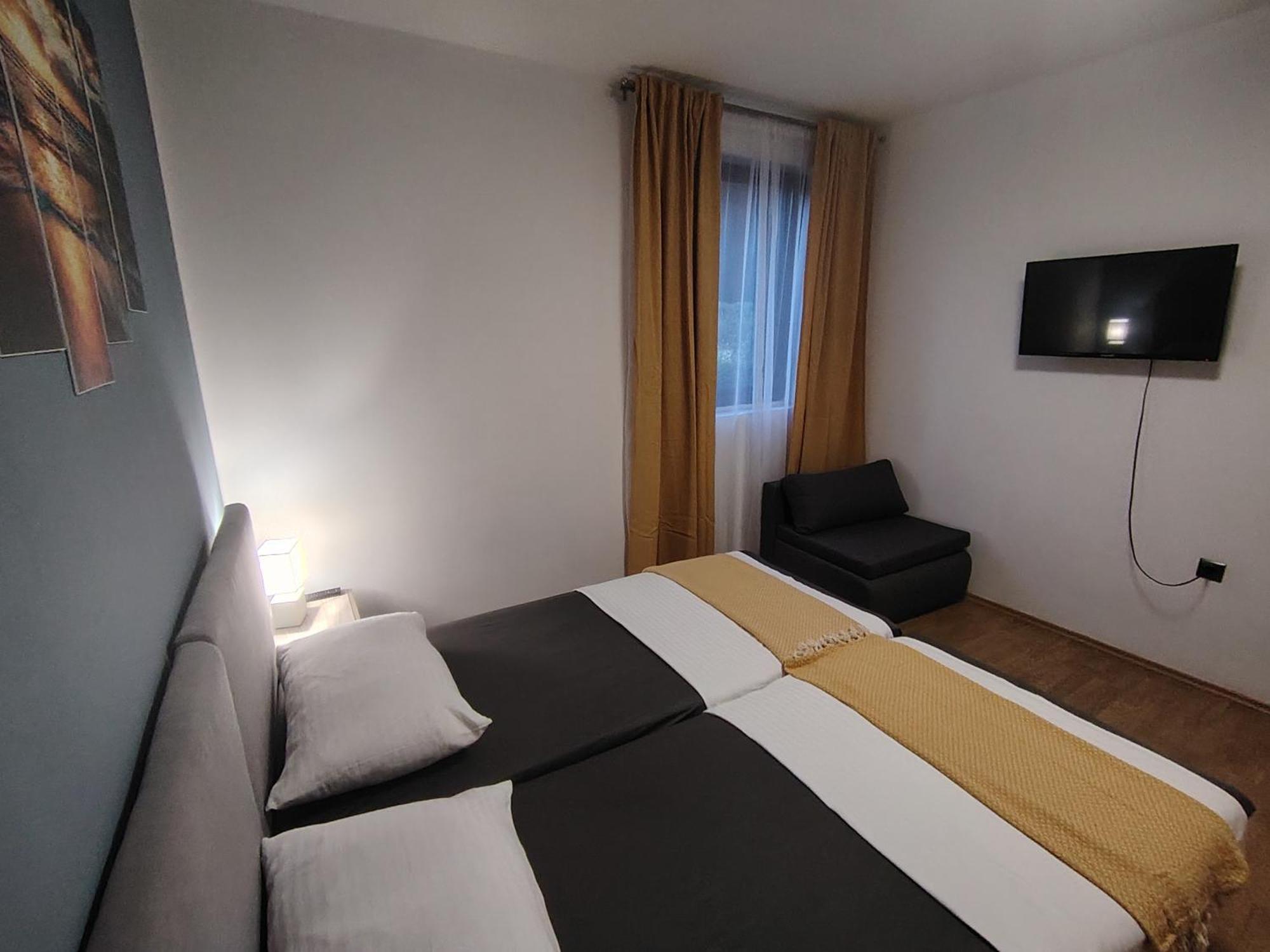 Apartman Hric -50M Od Plaze- Mali Losinj Ngoại thất bức ảnh